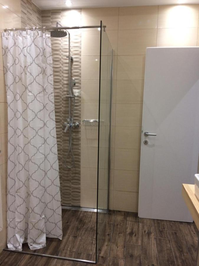 Z&D Apartment Pula Bagian luar foto