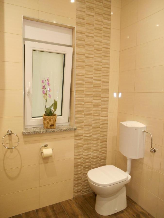 Z&D Apartment Pula Bagian luar foto